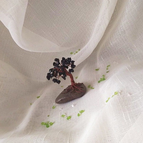Wire miniature tree new with obsidian