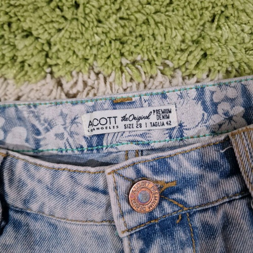 Alcott women high waist denim shorts size M like new, blue