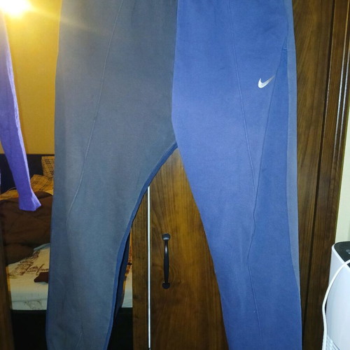 Nike sweatshirt pants like new, size small with loose fit, high waist