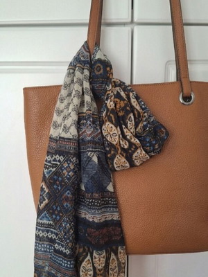 Scarf like new, multicolor