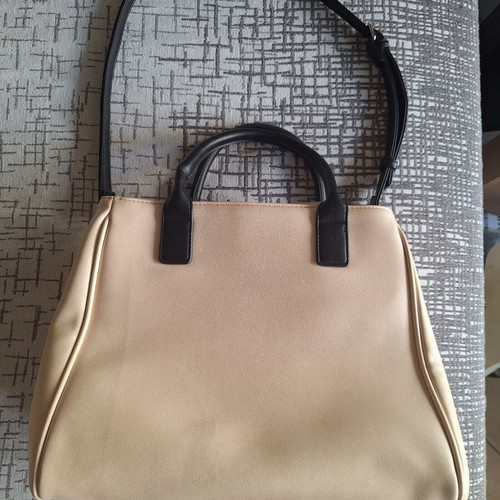 Handbag with shoulder strap used, Kem, beige and black