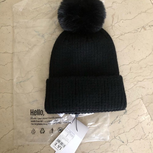 Cashmere wool knit cap new, black with fleece lining