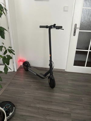 Xiaomi Electric Scooter used, foldable, 20km range