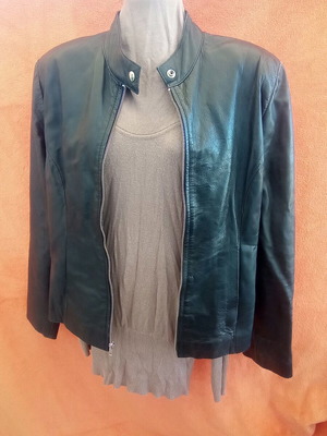 Sds кожено яке употребявано с проблем с ципа, размер M