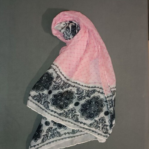 Pashmina scarf used in pink and black shades