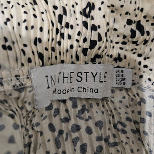 Set In the Style shirt and pants like new, black and beige