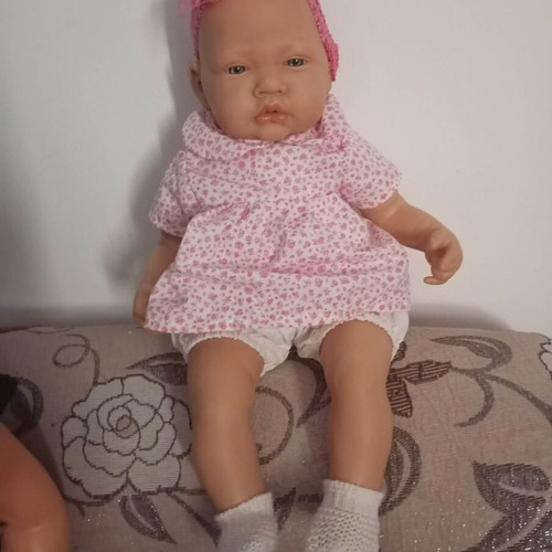 Baby doll plastic like new