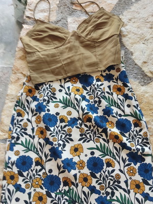 H&M top and Zara midi skirt like new, sizes S and 38