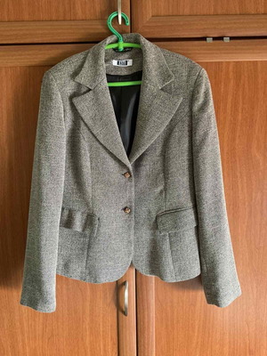 Tweed Blazer Esti size 46, like new, beige and grey