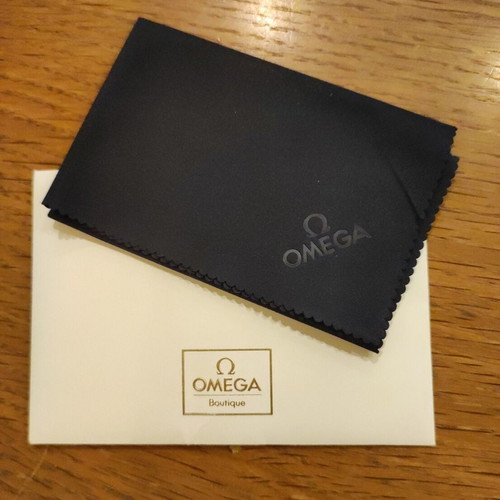 Omega cleaning cloth with pouch like new