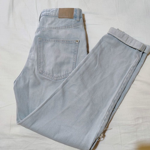 Sinsay Mom Fit Jeans light wash size 34 like new