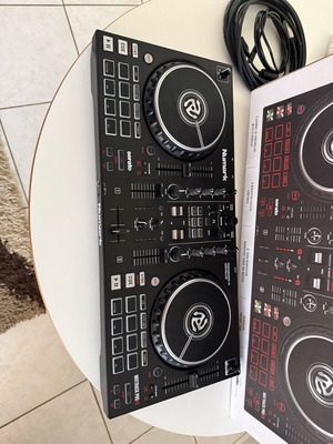 Numark Mixtrack Pro FX κονσόλα σαν καινούργιο με συσκευασία και καλώδια
