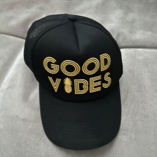 Hat one size summer, like new, black and gold