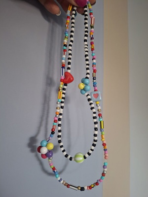 Necklaces with beads and stainless steel clasp, set of 2