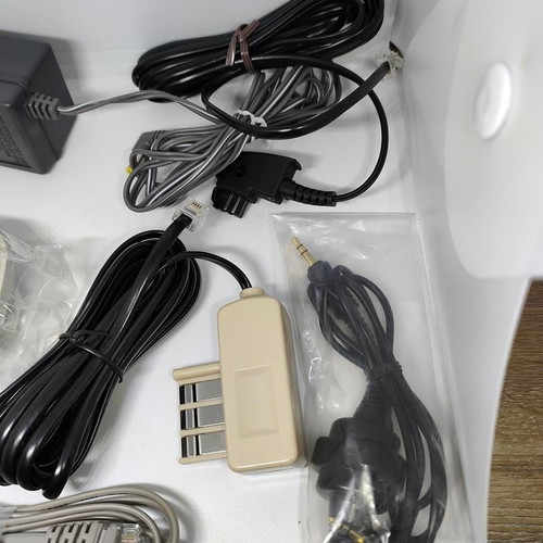 Wireless DECT Surveillance Camera like new for compatible phones