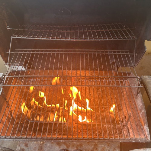 Char Broil Gas Barbeque with 2 Burners used