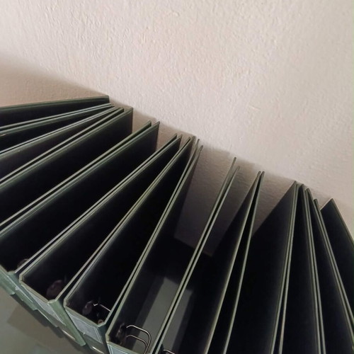 Ambar dark green binders like new, pack of 13 with 30 sleeves