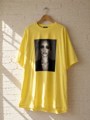 Oversized κίτρινο μπλουζοφόρεμα με print καινούργιο, one size