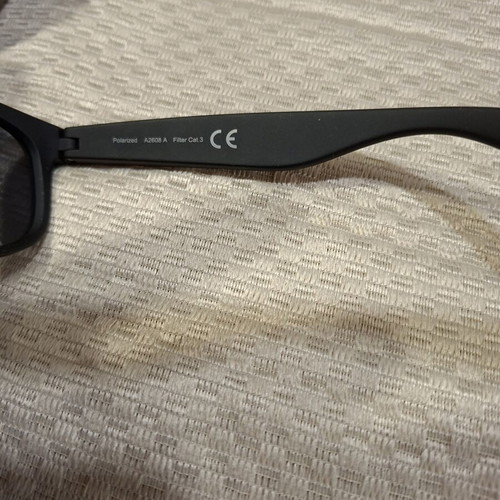 Invu Polarized A 2608 A Filter Cat.3 Kids Sunglasses like new, matte black