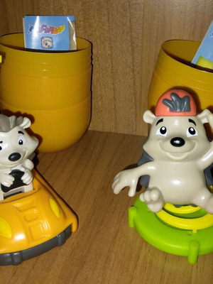 Kinder Maxi Easter 2026 Hedgehog Figures new, set of 2