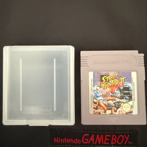 Street Fighter II Nintendo Game Boy касета употребявана с предпазен калъф