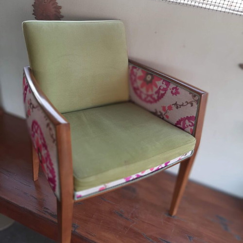 Wooden cafe armchair in three color combinations
