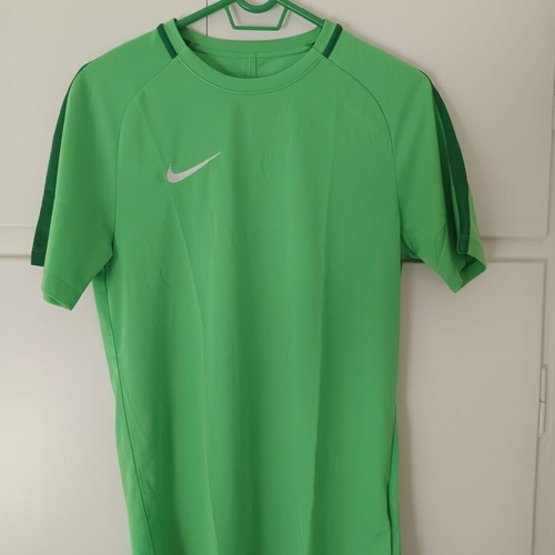 Nike green referee warm-up shirt new, size Small