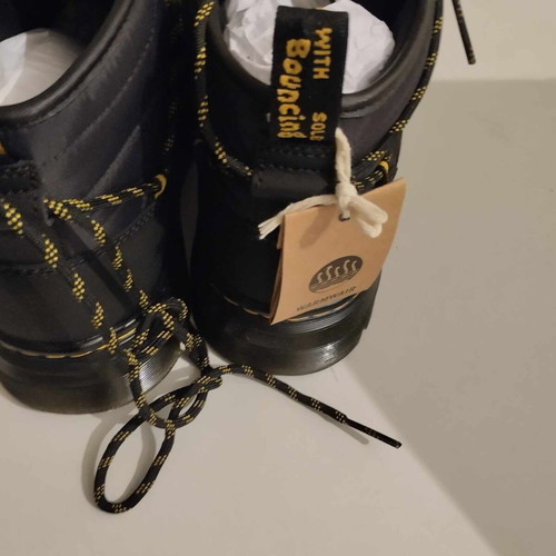 Dr. Martens Combs Padded Casual Boots size 42 new black