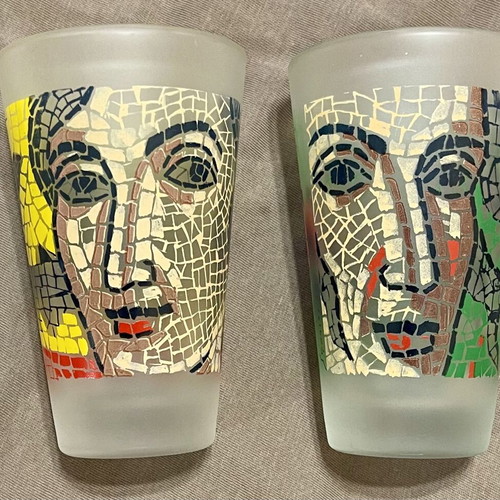 Collectible Lumidis Papagalos Water Glasses set of 3 like new