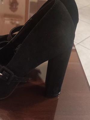 Fullah Sugah black pumps size 37 like new with 10 cm heel