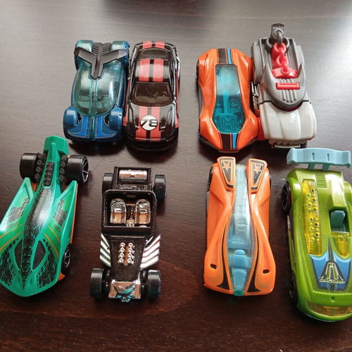 Hot Wheels toy cars pack of 8 like new