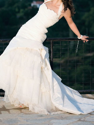 Νυφικό Pronovias Etereo by Manuel Mota καινούργιο, μεταξωτό guipour δαντέλα, μέγεθος 40