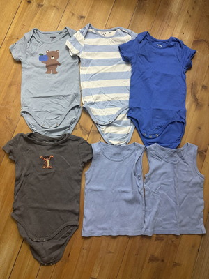 Short-sleeve baby bodysuits, 12-18 months