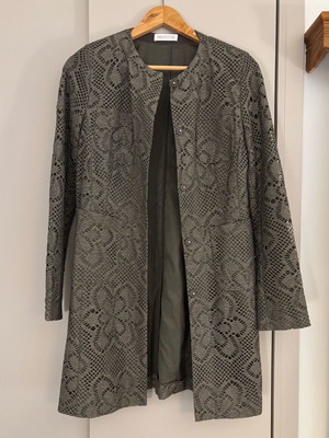 St. Emile lace mantou coat new, size M