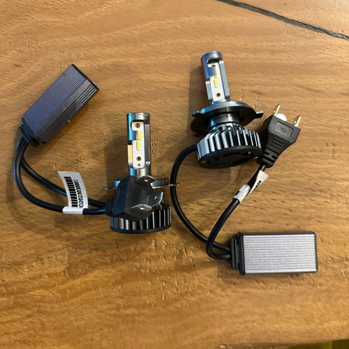 LED car bulbs new, 2 front