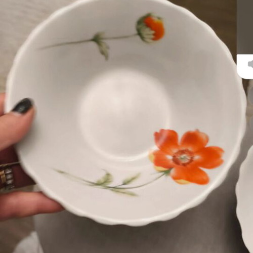 Serving bowls set of 6 like new