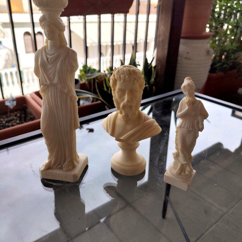Small statues from ancient Greece like new, set of 3 pieces