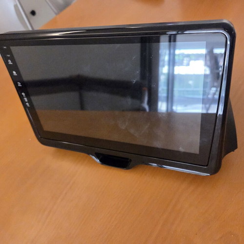 Toyota Yaris 2020+ Factory Screen with Maps like new