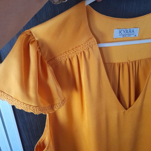 Kyara plus size blouse M yellow like new