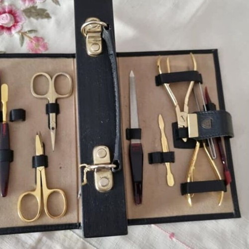 Leather manicure and pedicure tool kit like new