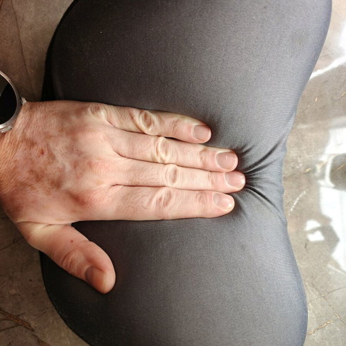Chebote Anatomical Neck Pillow used, Memory Foam