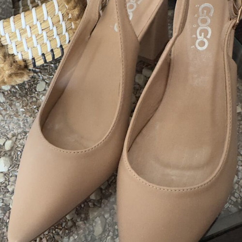 GoGo Shoes beige pointed slingback pumps size 38 like new, 7 cm heel