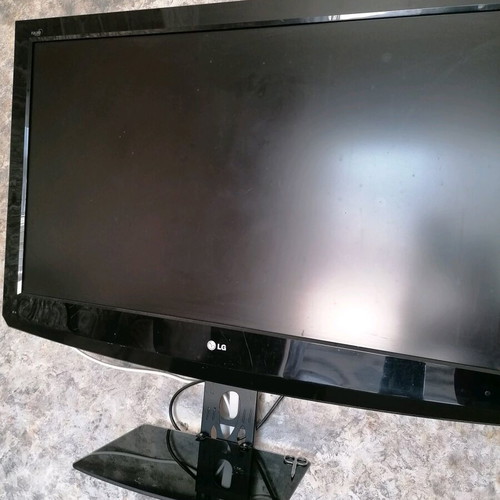 LG Plasma TV in excellent condition