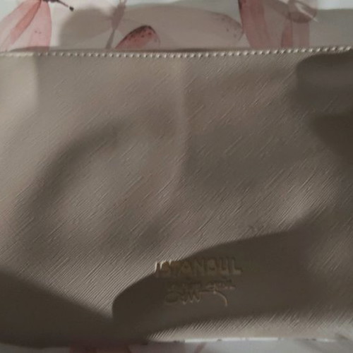 Beige toiletry bag new with Turkish Airlines logo and Istanbul photo
