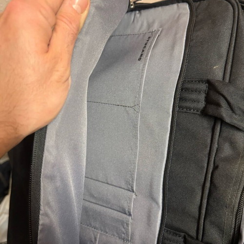 Τσάντα Laptop Tucano (Milano) Μαύρη σαν καινούργια με πολλές θήκες