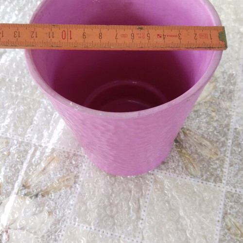 Pink vase used with simple design
