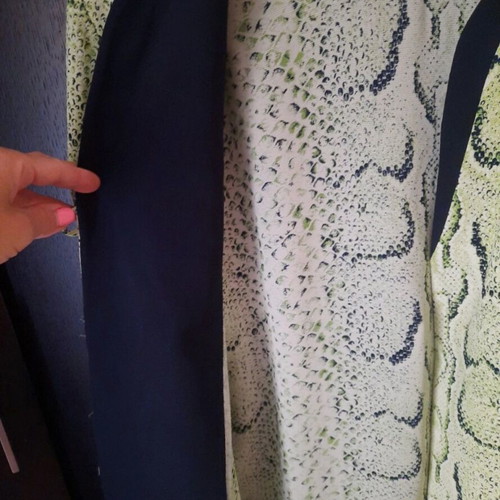 Lightweight outerwear like new, size M, black and green