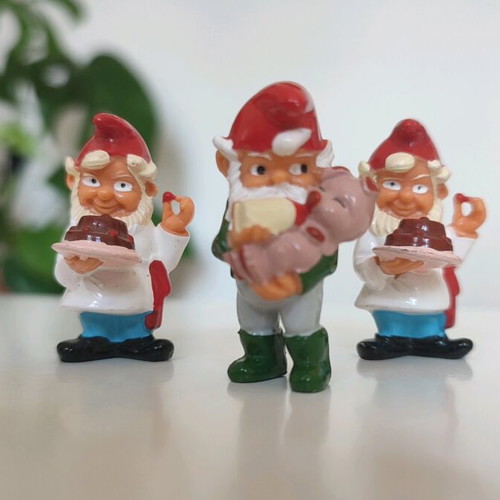 Snow White 6 Dwarfs Miniatures like new from 80s-90s collection