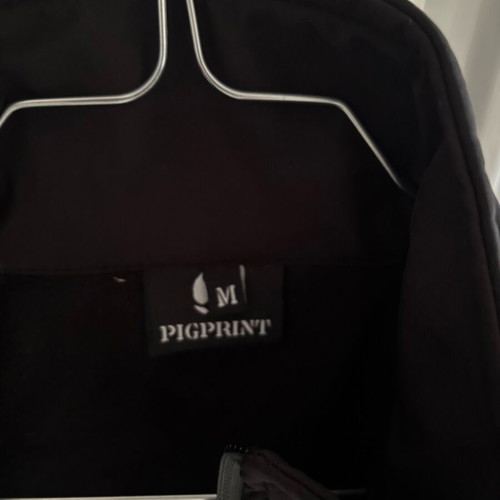 Pigprint sleeveless black vest like new, size M