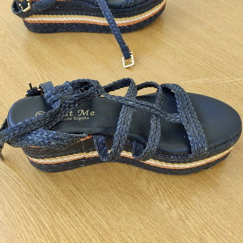 Platform sandals black size 37 with ankle strap like new
